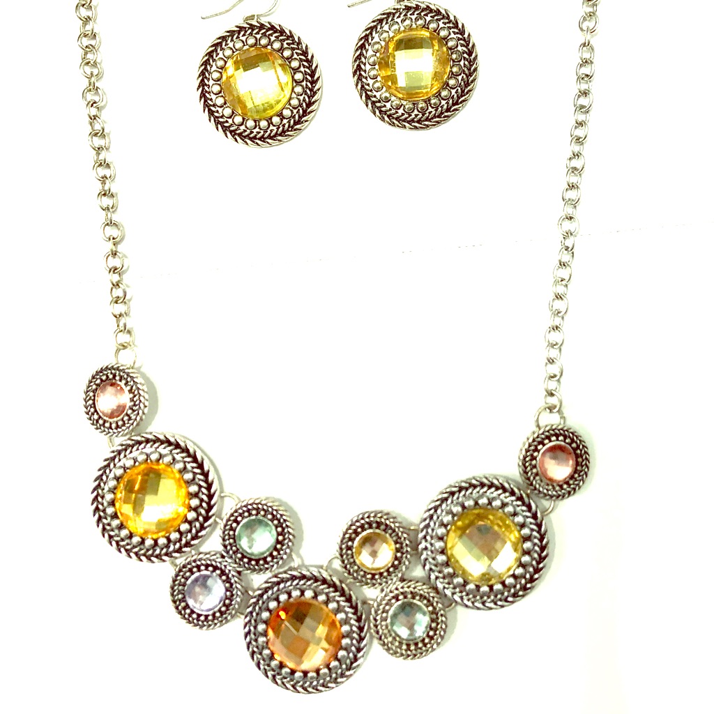 Premier Designs Necklace And Matching Earrings